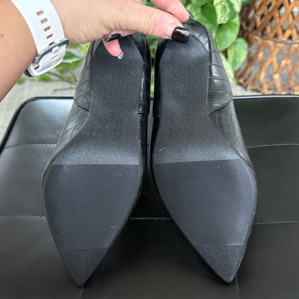 NWOT - Croc Faux Leather Black Spike Heel Ankle Booties - Picture 9 of 9